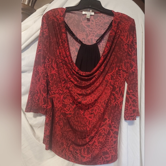 Dress Barn Tops - Dressbarn Red and Black Holiday Top